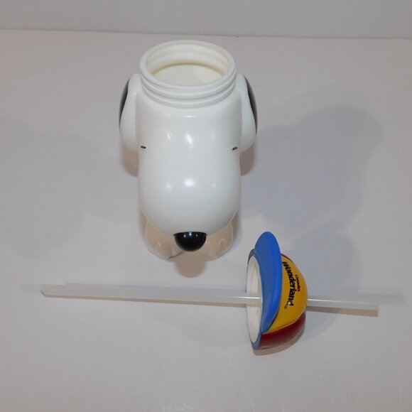 2010 Canada's Wonderland 22oz Peanuts Snoopy souvenir Travel Cup Water Bottle - Picture 5 of 9